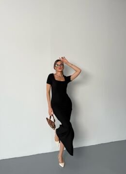 Kadın Kare Yaka Yırtmaçlı Maxi Elbise